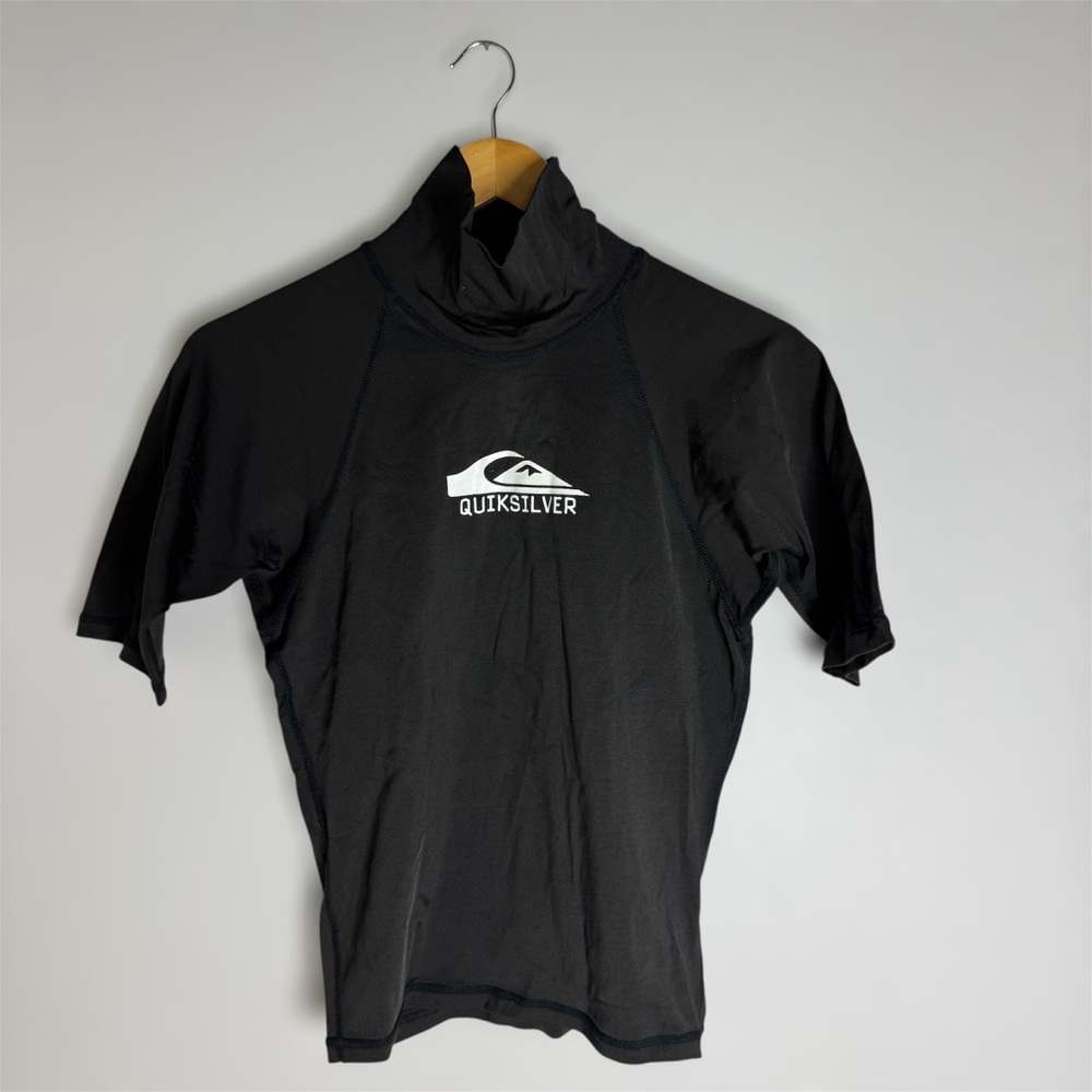 Quiksilver Black Rash Guard for Men Compression Fit Size L